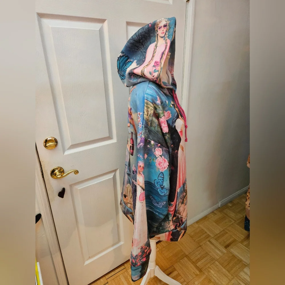 RARE Sugar Thrillz Dolls Kill Once Upon A Dime Oversized Fairy Printed Hoodie M - Picture 4 of 9